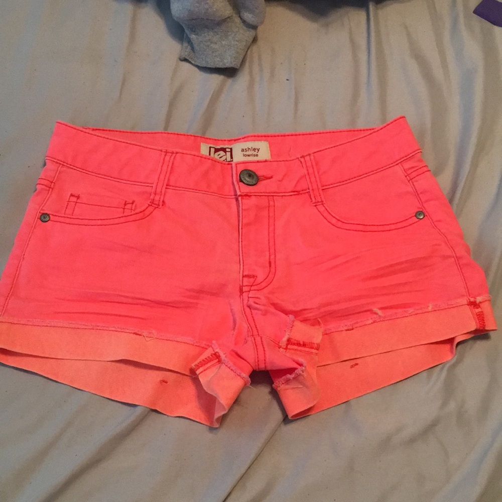 Coral shorts